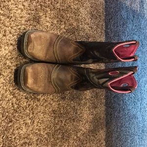 Camouflage women’s cowboy boots